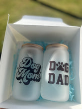 Cargar imagen en el visor de la galería, DOG MOM &amp; DAD Glass Package
